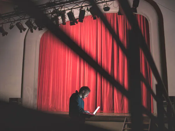 Обучение безопасным методам выполнения работ повышенной опасности при ведении работ в театре (ИД46В_24)