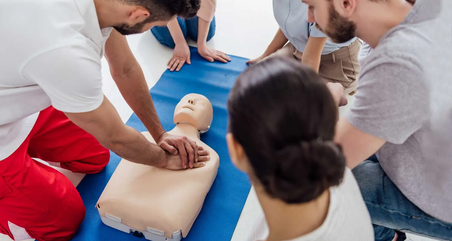 Оказание первой помощи пострадавшим