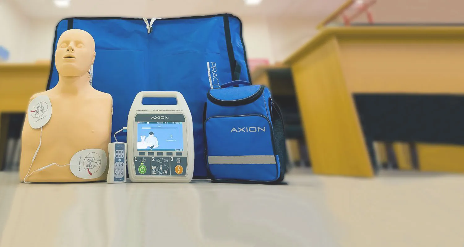 Пополнили список учебного оборудования: новый автоматический наружный дефибриллятор-тренажер ДА-Н-Т-01