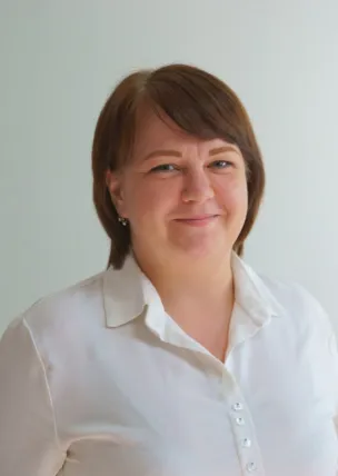 Специалист по договорной работе Вяткина Светлана Сергеевна